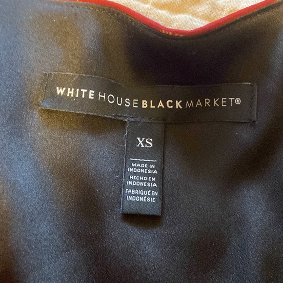 White House Black Market top. - Picture 8 of 8
